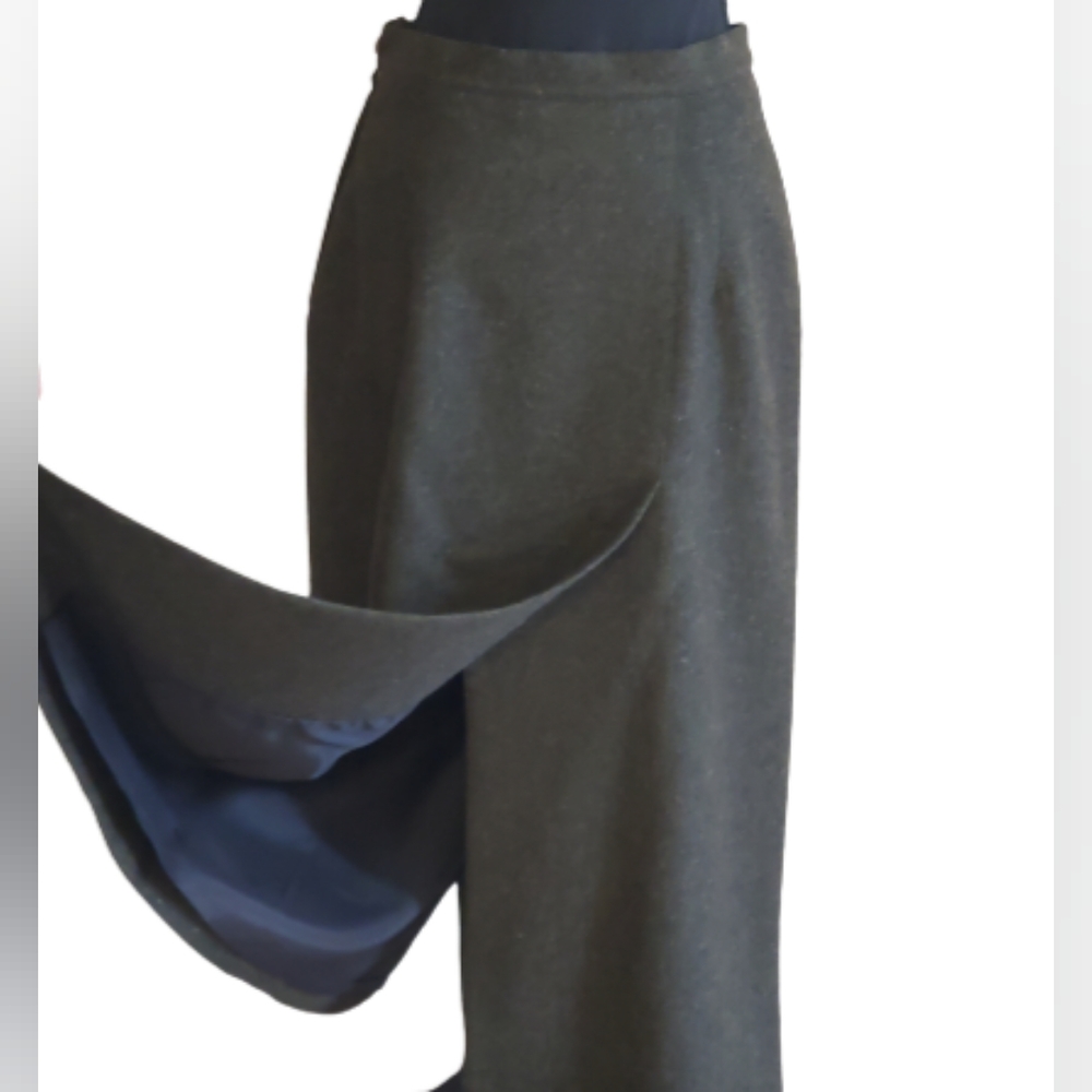 VINTAGE PENCIL WOOL BLEND SKIRT WITH FRONT AND BACK SPLIT ( SIZE M)